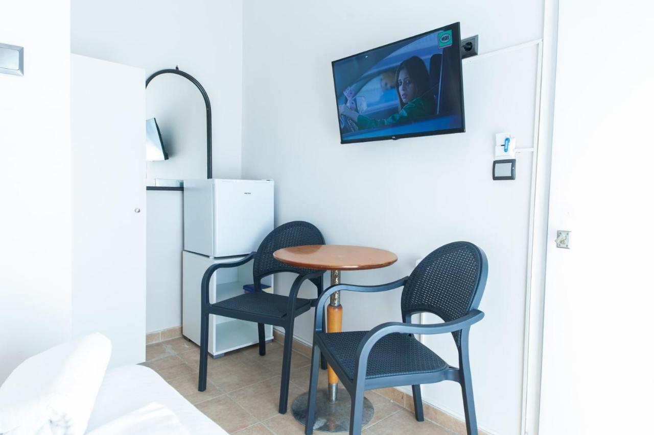 Silver Hotel Athens Double Room With Balcony Exterior photo
